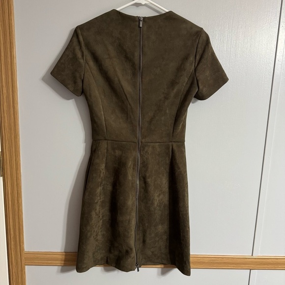 French Connection Velvet Olive Short Sleeve Mini Dress Size 2 - Picture 7 of 8